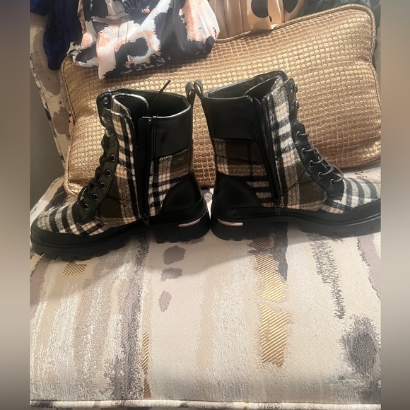 Aldo lug boot - Picture 7 of 10